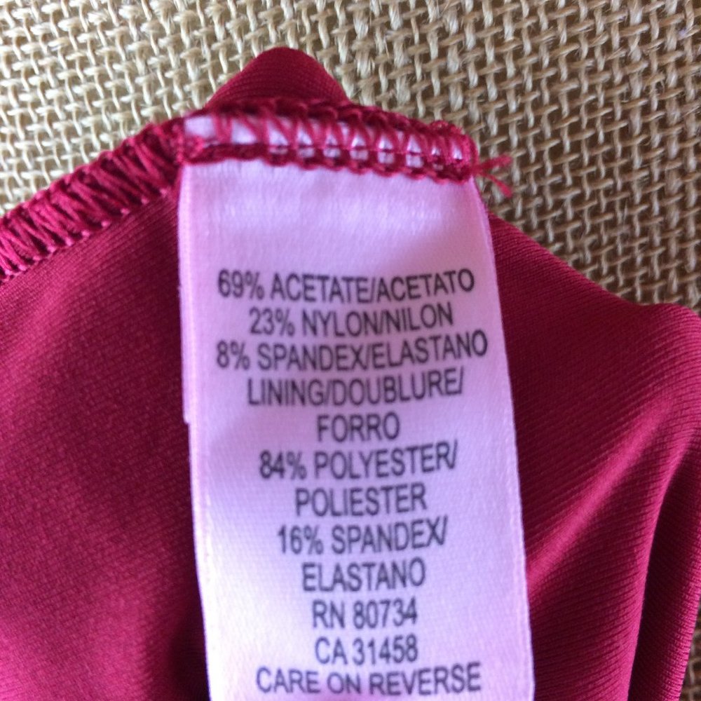 BCBGMaxAzria Red V-Neck Ruched Stretch Dress Sz M - Picture 6 of 7